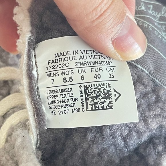 Converse Run Star Faux Shearling Hike Platform Sneaker, Size M 7/W 8.5 WORN ONCE - Picture 10 of 10